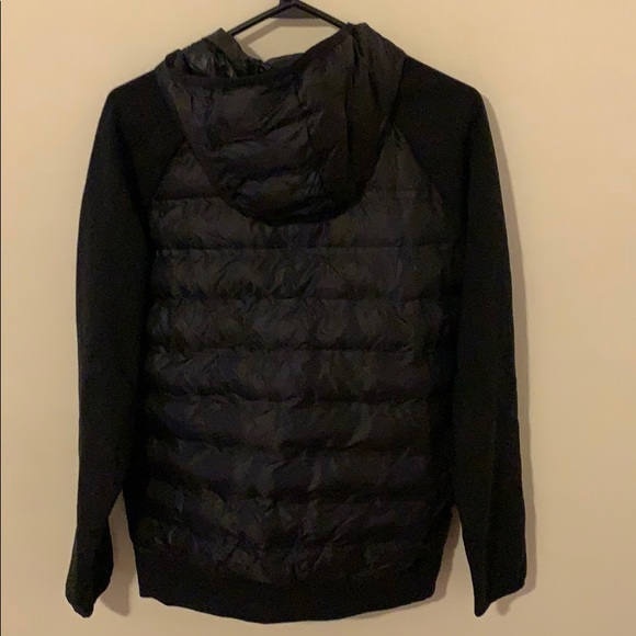 Old Navy active wear black puffer jacket - Picture 4 of 4